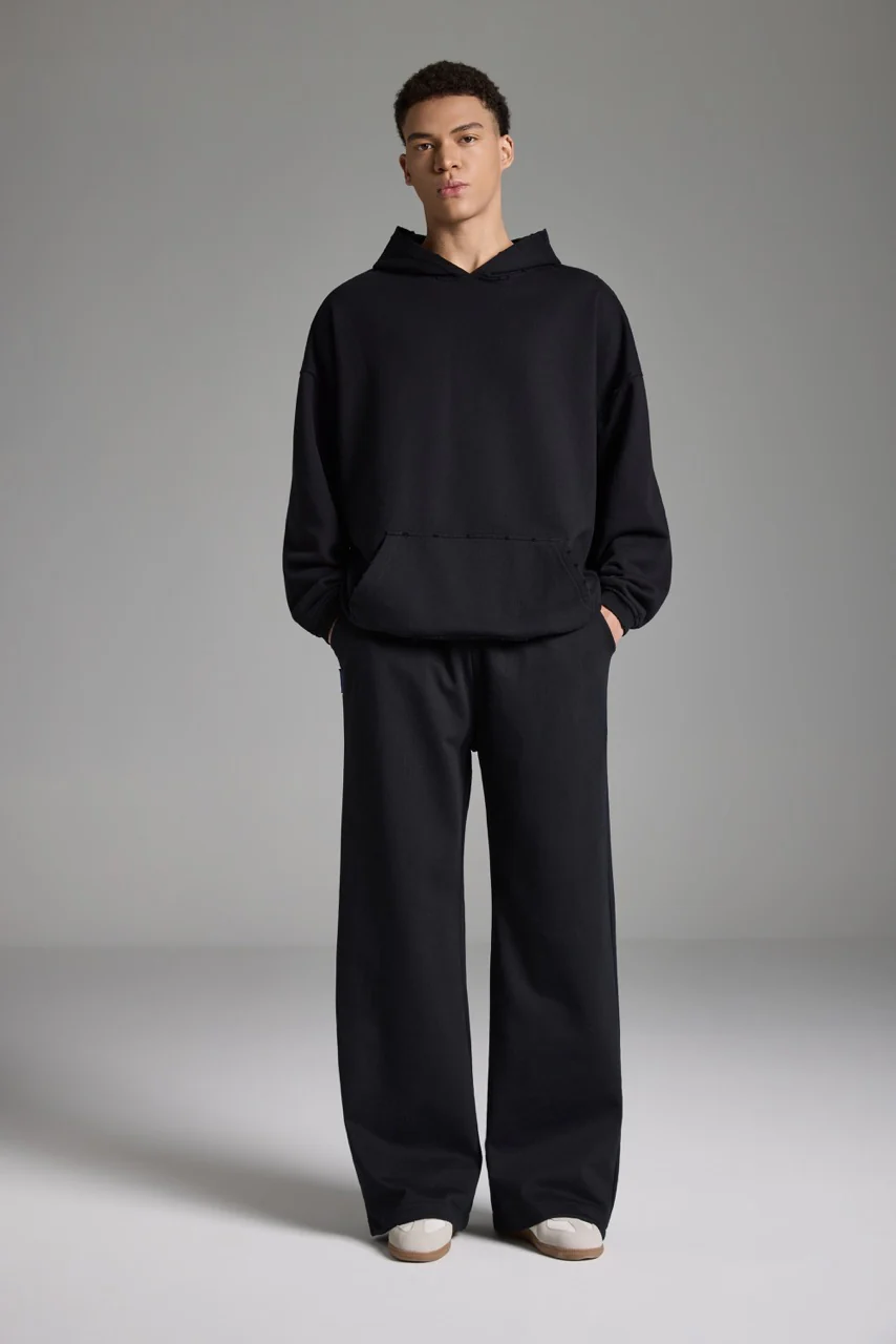 Cropped Hoodie Black - Image 5