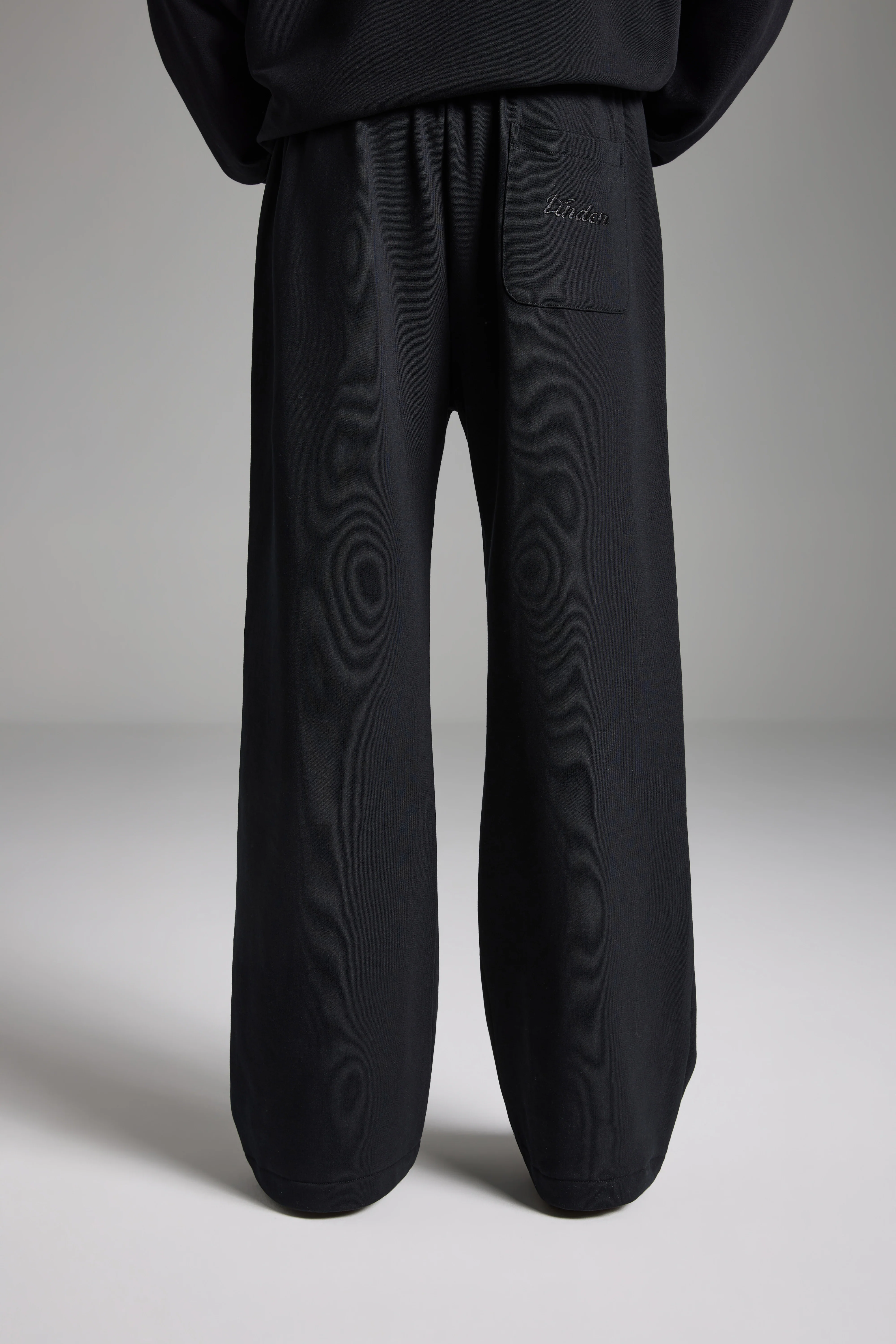 LINDEN Straight Sweatpants Black - Image 6