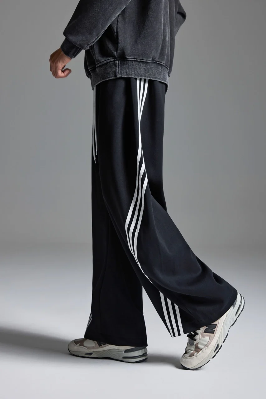 Scimitar Trackpants Black - Image 7